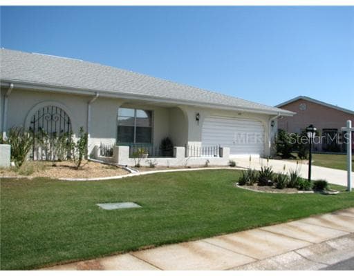 1809 BUTTERFLY PLACE SUN CITY CENTER, FL 33573