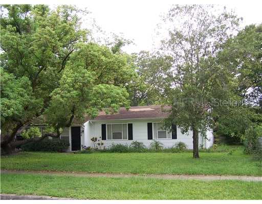 3613 E RENELLIE CIRCLE TAMPA, FL 33629