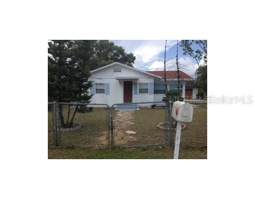 1426 E HOLLAND AVENUE TAMPA, FL 33612