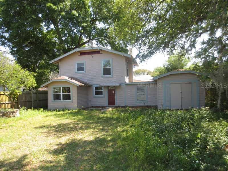 1223 E GIDDENS AVENUE TAMPA, FL 33603