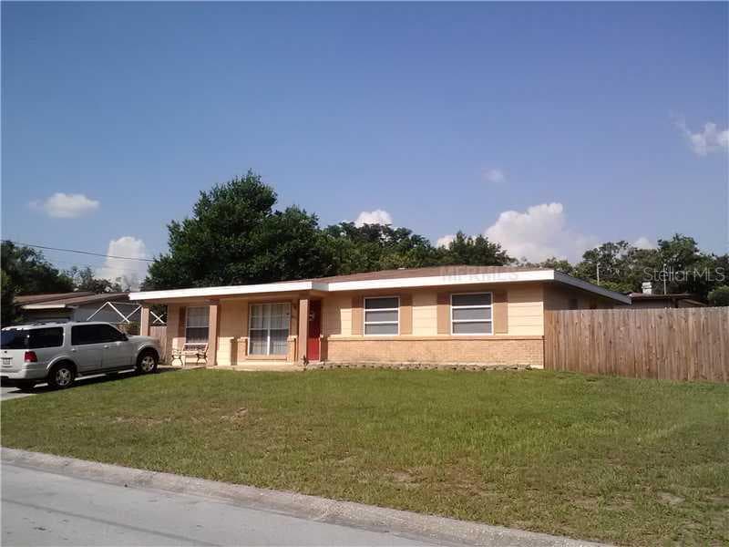 8415 TUPELO DRIVE TAMPA, FL 33637