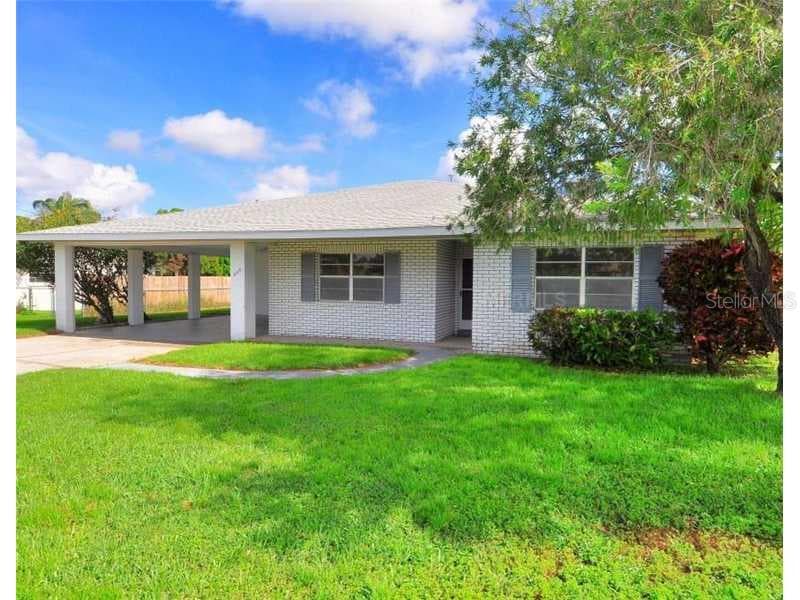 823 BLUE HERON BOULEVARD