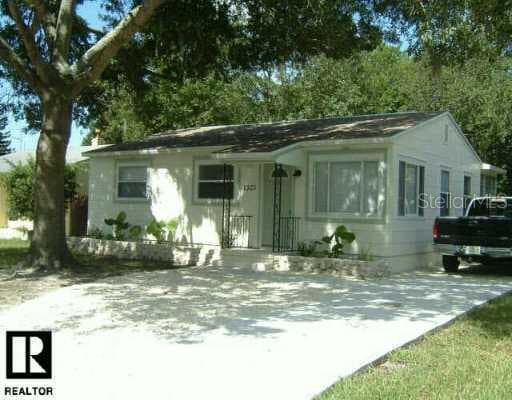 1305 58th STREET S Gulfport, FL 33707