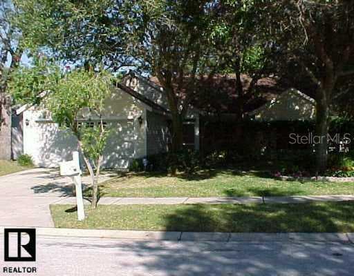 1091 Rolling Oaks AVENUE