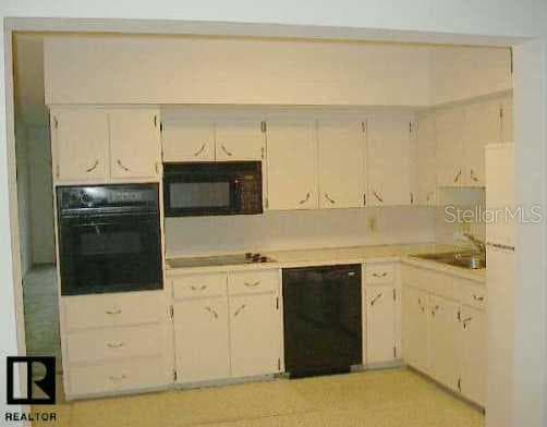 2426 Ecuadorian WAY UNIT 48 Clearwater, FL 33763