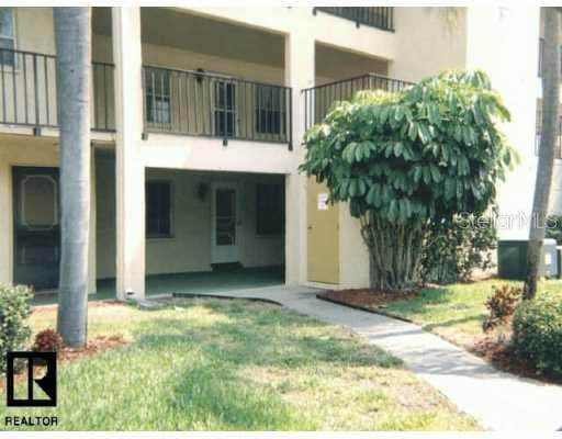 851 Maple COURT UNIT 105 Dunedin, FL 34698