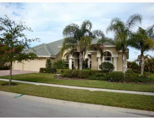 3187 St Martin STREET Tarpon Springs, FL 34688