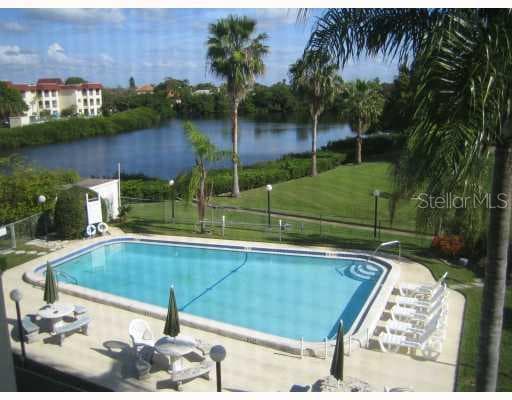 4595 Chancellor STREET NE UNIT 338 St Petersburg, FL 33703