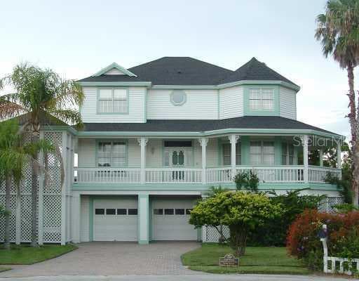 2105 Ketch COURT Tarpon Springs, FL 34689