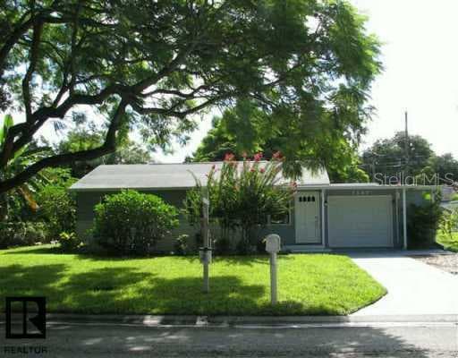 7497 Meadowlawn DRIVE N St Petersburg, FL 33702