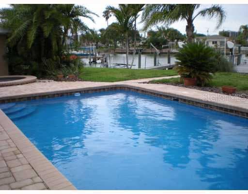 2704 Bayshore DRIVE Belleair Beach, FL 33786