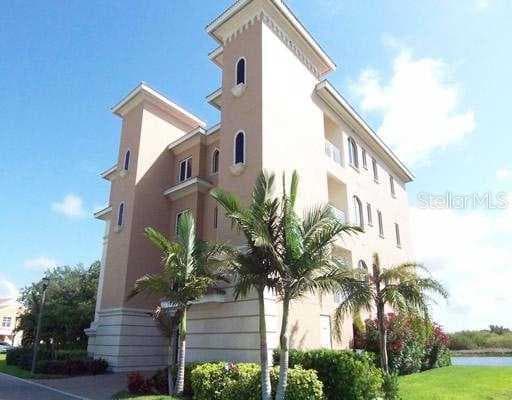 43 Bayview COURT S UNIT 3 St Petersburg, FL 33711