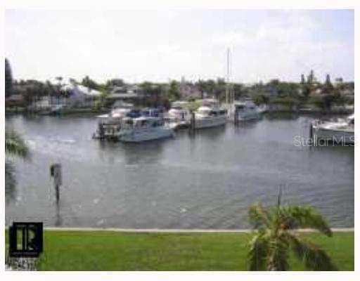 340 Pinellas Bayway UNIT 305 TIERRA VERDE, FL 33715