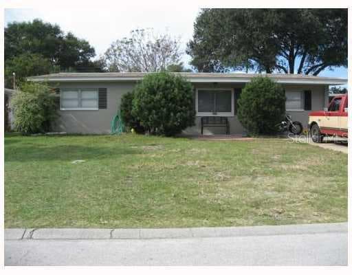 1612 Country LANE W Clearwater, FL 33759