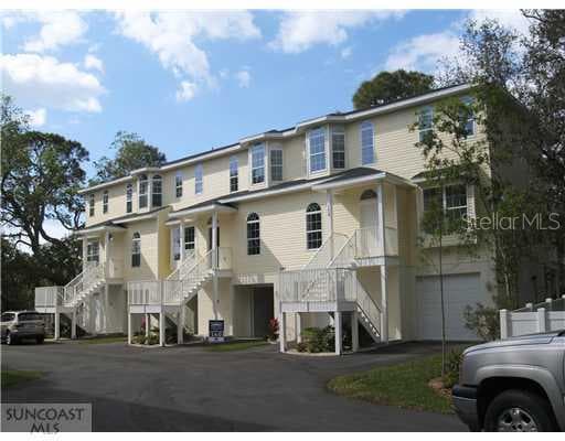 287 Orange UNIT 105 Ozona, FL 34683