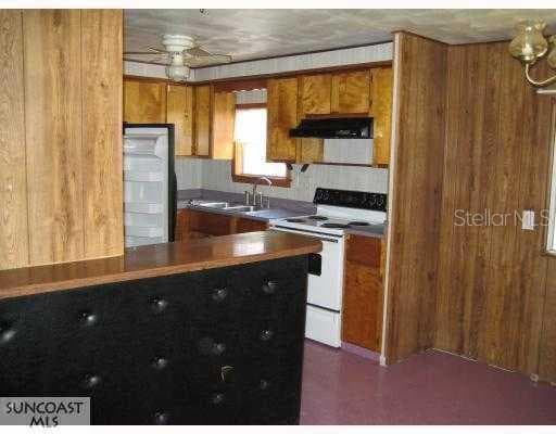 6771 68th AVENUE N Pinellas Park, FL 33781