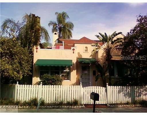 1235 Oak STREET NE St Petersburg, FL 33701