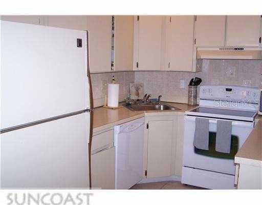 1258 Pine Ridge CIRCLE W UNIT E1 Tarpon Springs, FL 34688