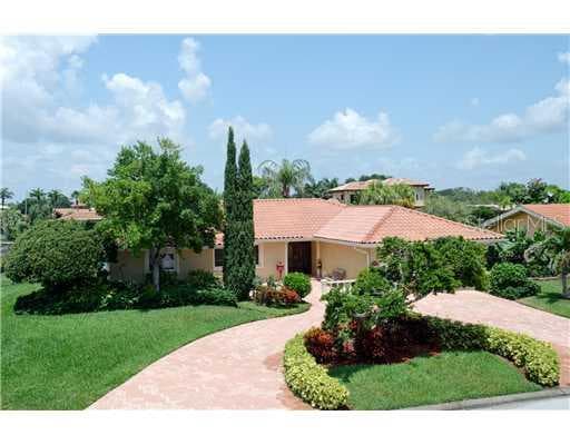 1953 Carolina AVENUE NE St Petersburg, FL 33703
