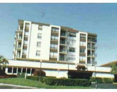 6210 Sun BOULEVARD UNIT 303 St Petersburg, FL 33715