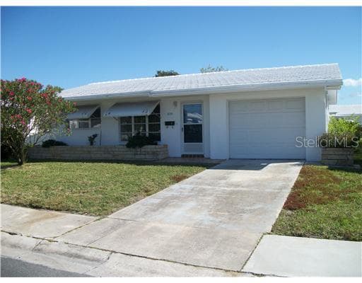 9729 37TH STREET N UNIT 4 PINELLAS PARK, FL 33782