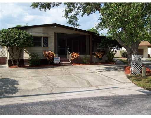 1901 BRINSON ROAD UNIT 10 LUTZ, FL 33558