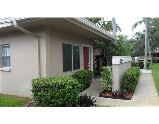2260 OAK NECK UNIT 9-B