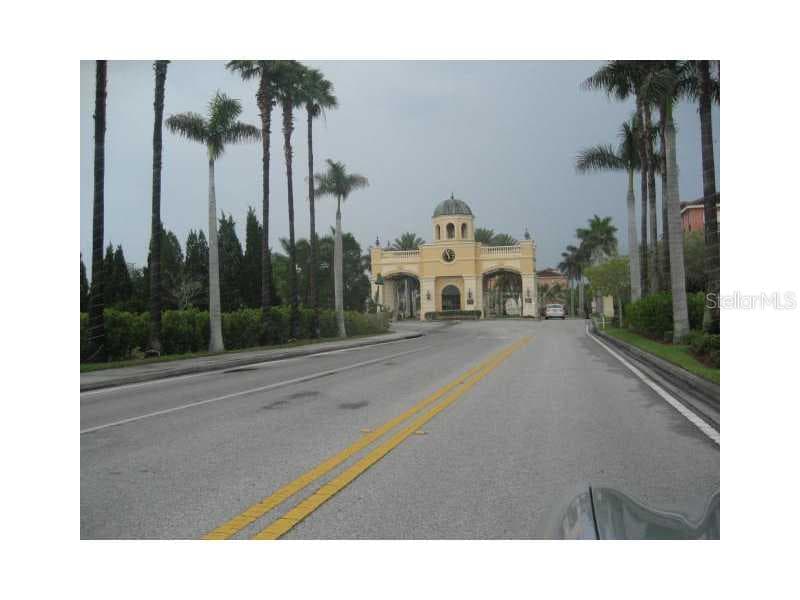 2730 VIA TIVOLI UNIT 320A CLEARWATER, FL 33764