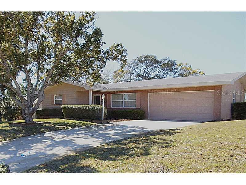 10448 HETRICK CIRCLE LARGO, FL 33774