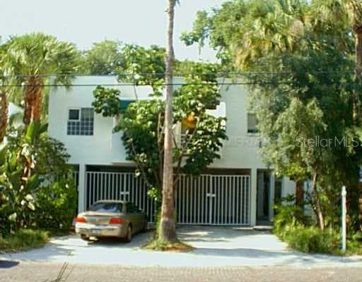 3117 W BARCELONA STREET W UNIT A Tampa, FL 33629