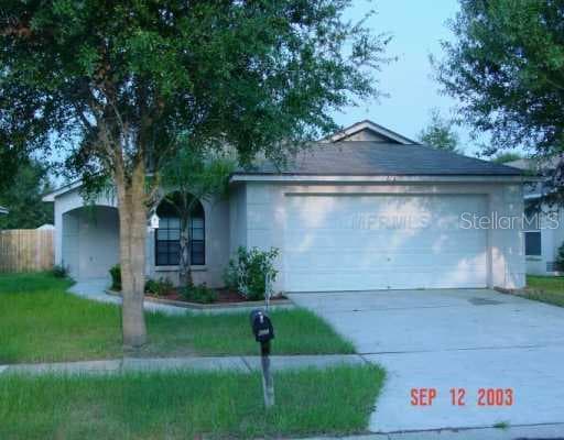 627 SAND RIDGE DRIVE VALRICO, FL 33594