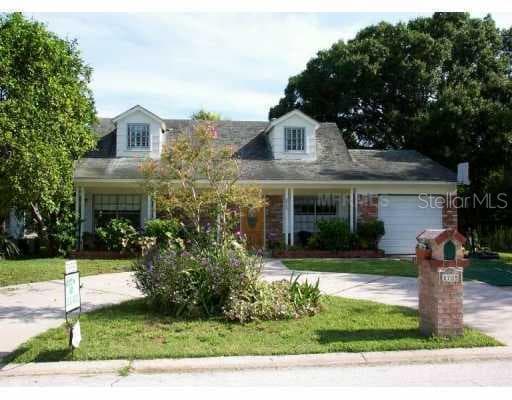 8705 THORNWOOD DRIVE Tampa, FL 33615