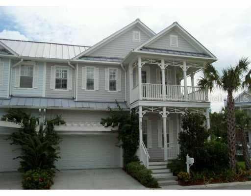 943 HEMINGWAY CIRCLE TAMPA, FL 33602