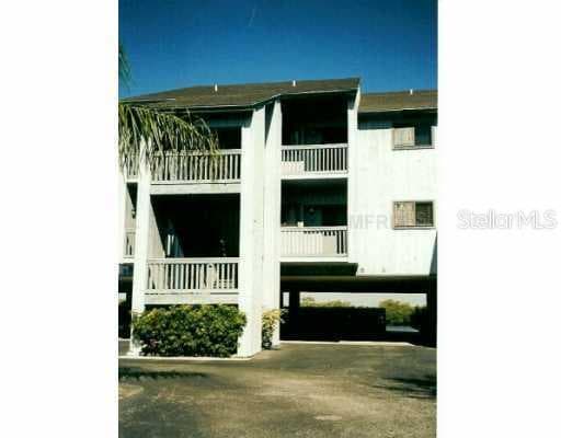 815 BAHIA DEL SOL DRIVE UNIT B RUSKIN, FL 33570