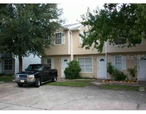 8501 J R MANOR DRIVE Tampa, FL 33634