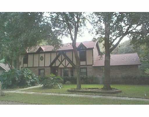 2303 TRAVIS ROBERT AVENUE Valrico, FL 33594