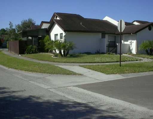 5202 HOPEDALE DRIVE TAMPA, FL 33624