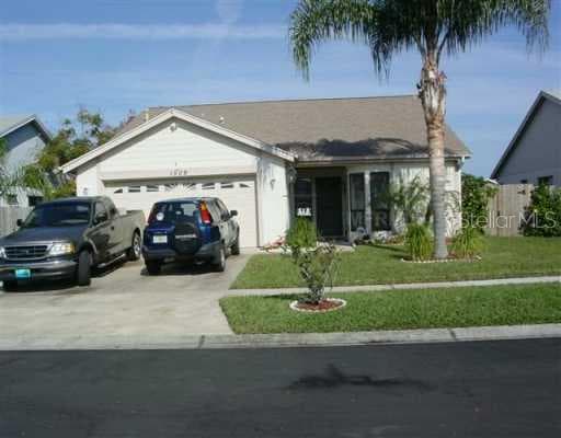 1509 KESTREL WAY BRANDON, FL 33511