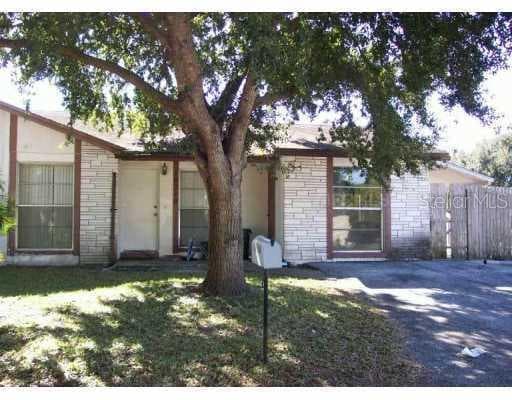 10210 CARRIAGE GLEN COURT Tampa, FL 33615
