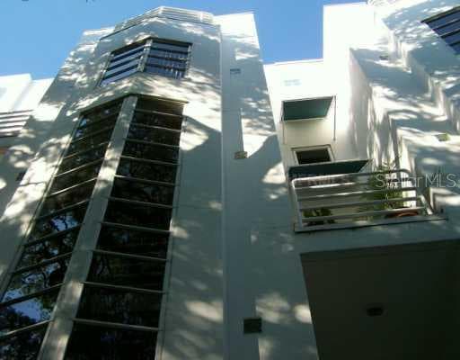 4950 BAYSHORE UNIT 8 Tampa, FL 33611