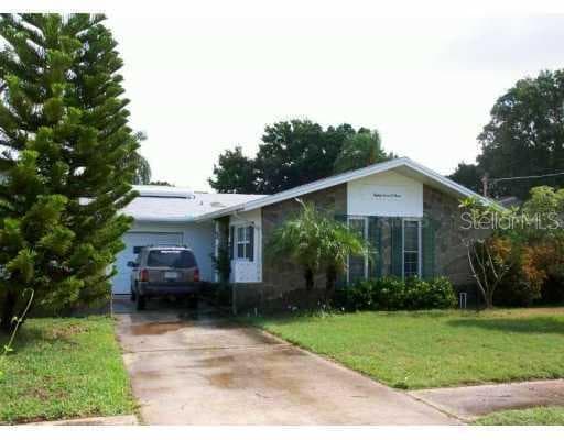 8703 BAY CREST LANE TAMPA, FL 33615