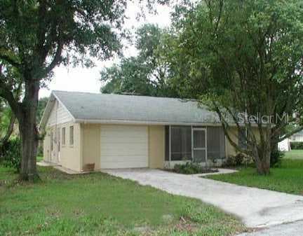 5818 19TH STREET Zephyrhills, FL 33542