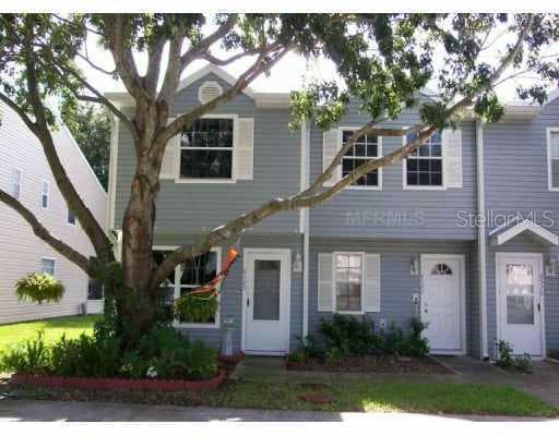 8525 J R MANOR DRIVE TAMPA, FL 33634