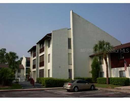 8602 HURON COURT TOWN N COUNTRY, FL 33614