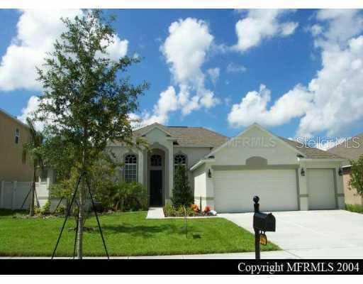 27210 FORDHAM DRIVE WESLEY CHAPEL, FL 33543