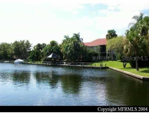 6347 NEWTOWN CREEK UNIT B1 TAMPA, FL 33615