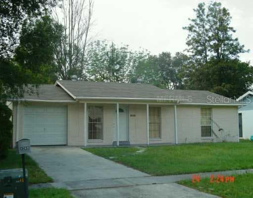 8269 GREENLEAF CREEK Tampa, FL 33615