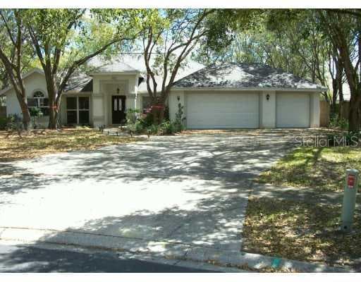 4004 WOODS POINTE WAY VALRICO, FL 33594