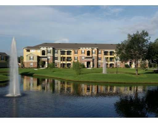 10101 Courtney Palms  #304 Tampa, FL 33619