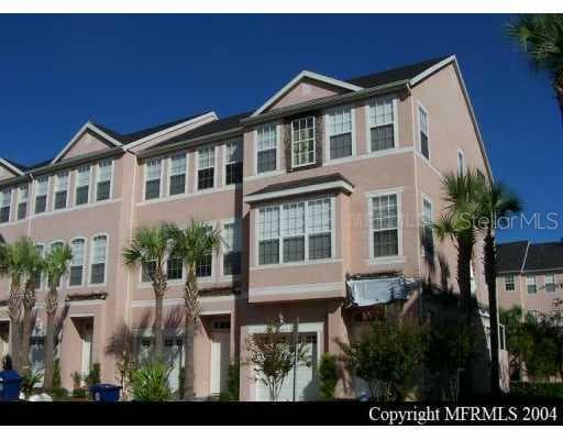 3019 POINTEVIEW DRIVE TAMPA, FL 33611